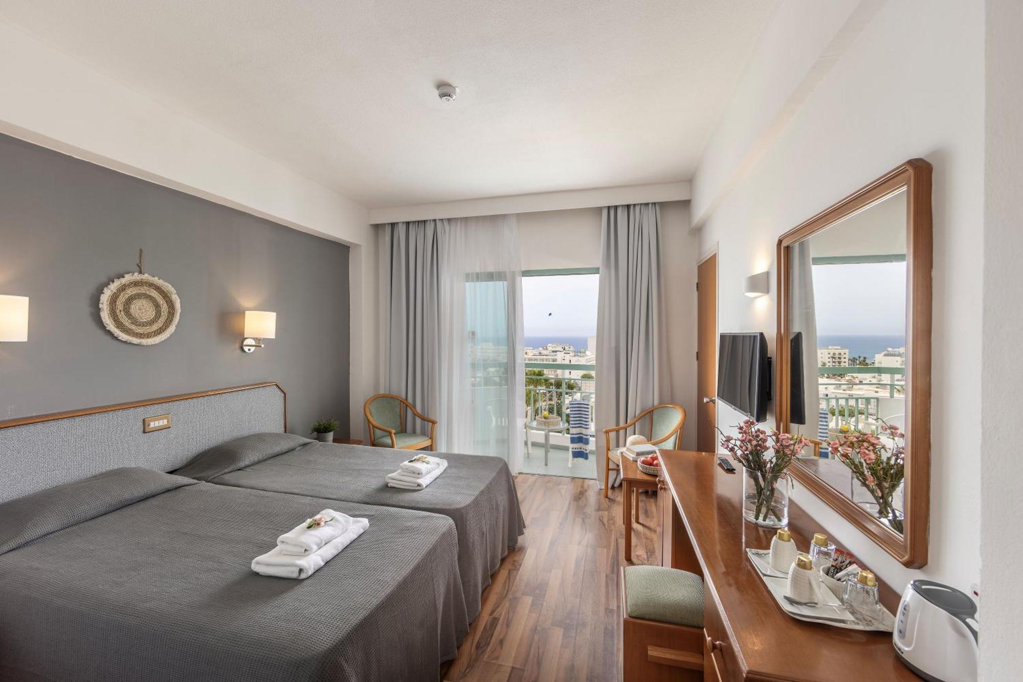 פרוטאראס Antigoni Hotel מראה חיצוני תמונה